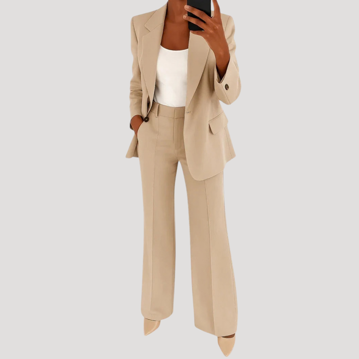 Elegant Slim Fit Sleeveless Smart Silk Suit with Buttons for Women