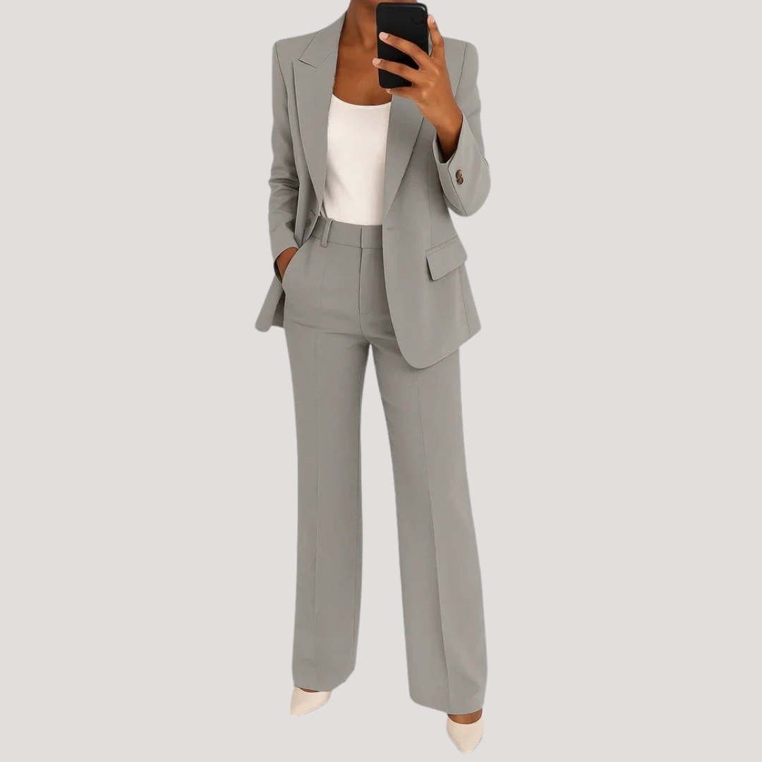 Elegant Slim Fit Sleeveless Smart Silk Suit with Buttons for Women