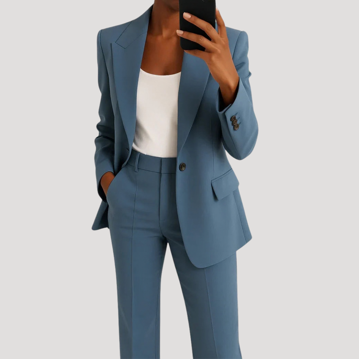 Elegant Slim Fit Sleeveless Smart Silk Suit with Buttons for Women