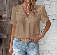 Blusa da donna in pizzo con scollo a V