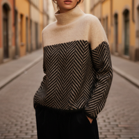 Maglione a collo alto con motivo a zigzag