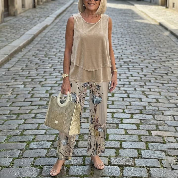 Completo due pezzi da donna in velluto senza maniche aderente con bottoni elegante  