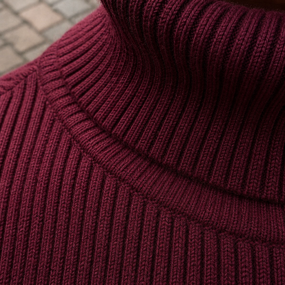 Women's Fitted Ribbed Knit Turtleneck Sweater - BURGUNDY fabric